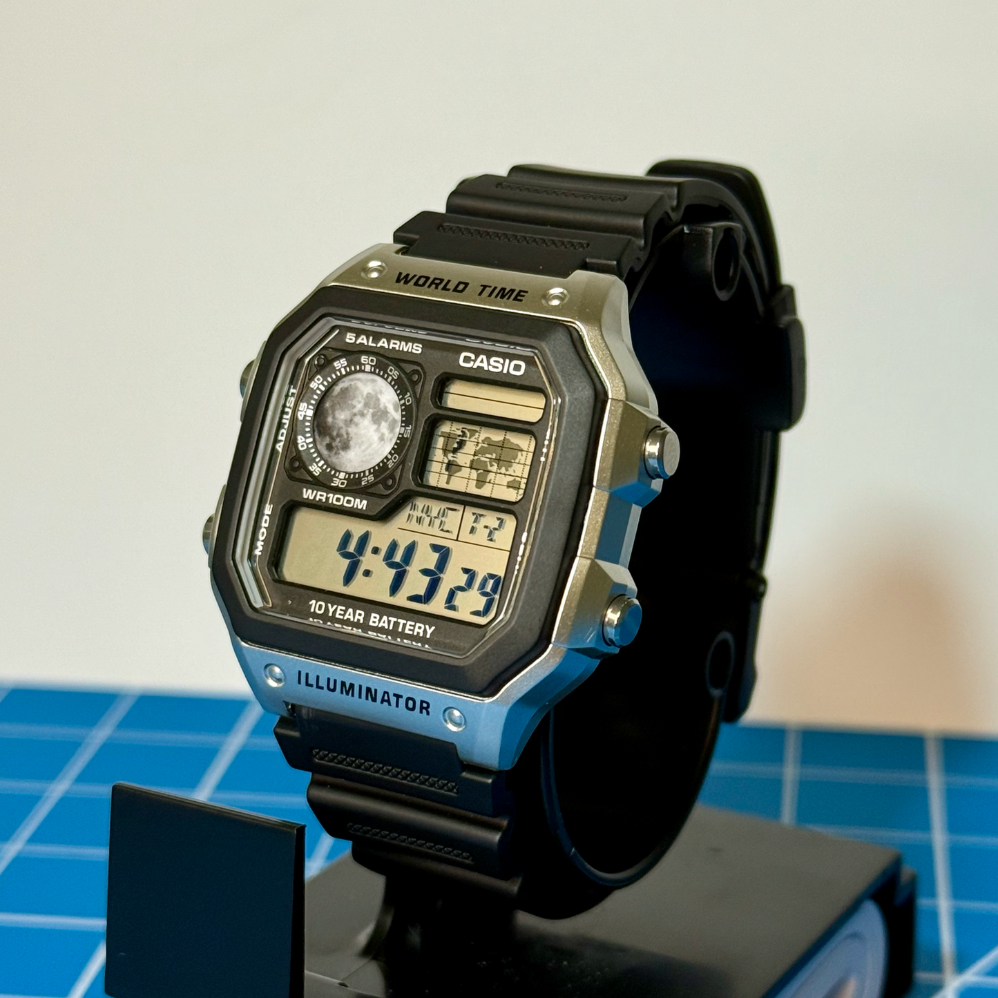 "Lunar Sky" Casio Royale